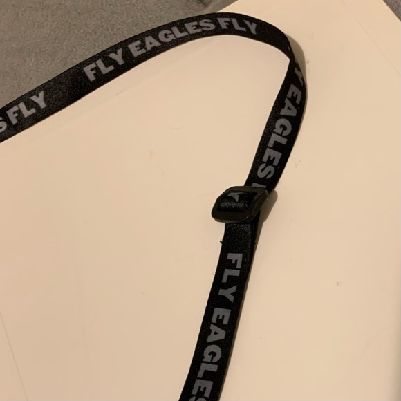 VINTAGE CLEAR NFL PHILADELPHIA EAGLES
STADIUM LOGO EAGLES 
STRAP BAG NECK - Picture 7 of 13